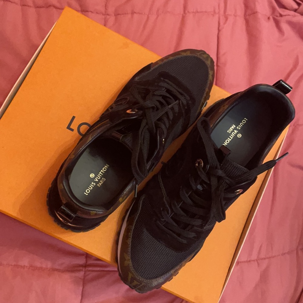 Louis Vuitton monogram sneakers - Picture 2 of 10